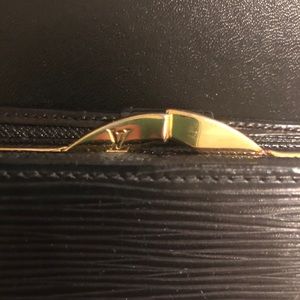 Louis Vuitton EPI wallet